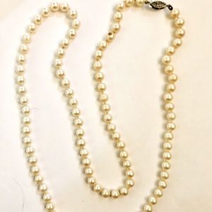 Beautiful 35" Pearl Necklace